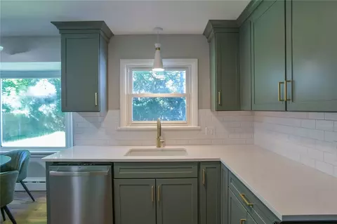 Kitchen - 539 Washington Ave, Irondequoit, NY 14617 photo 3 of 7