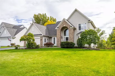 31 Captiva Xing, Perinton, NY 14450