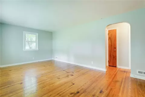 Living - 272 Cinnabar Rd, Irondequoit, NY 14617 photo 6 of 7