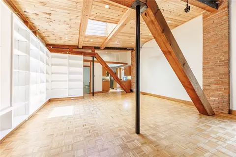 Living - 170-174 Griffith St, Rochester, NY 14607 photo 2 of 8