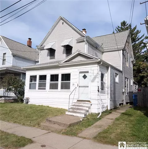 15 Hartman Pl, Buffalo, NY 14207