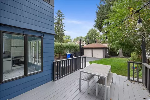Exterior - 124 Parkside Cres, Irondequoit, NY 14617 photo 6 of 11