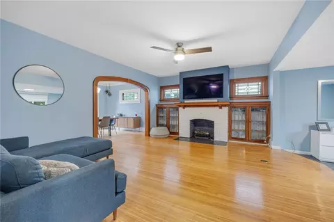 Living - 124 Parkside Cres, Irondequoit, NY 14617 photo 2 of 7