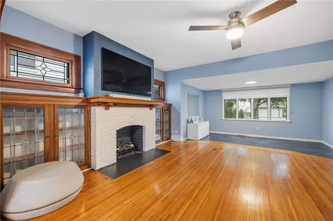 Living - 124 Parkside Cres, Irondequoit, NY 14617 photo 1 of 7