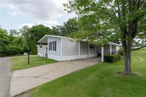 Exterior - 10 Hickory St, Bath, NY 14810 photo 2 of 9