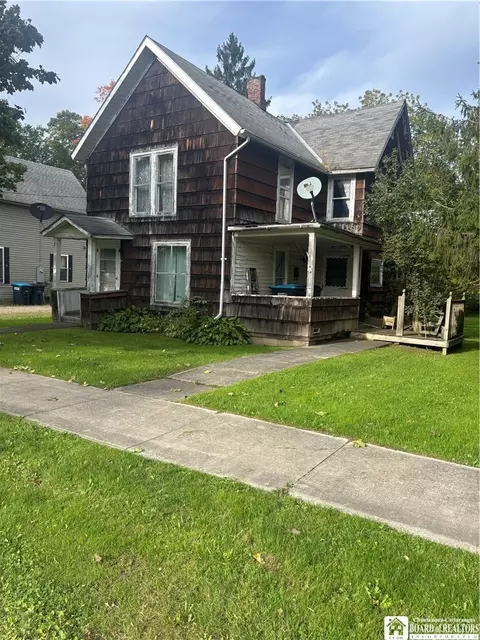 54 Greenwich St, Amity, NY 14813