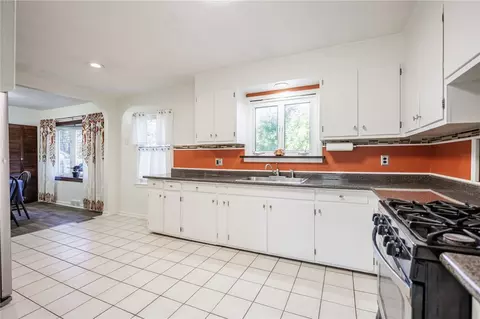 Kitchen - 281 Pardee Rd, Irondequoit, NY 14609 photo 3 of 3