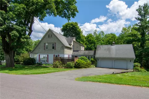 293 Delaware St, Walton, NY 13856