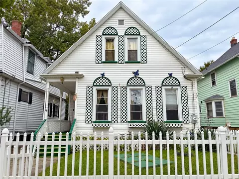 93 Herald St, Rochester, NY 14621