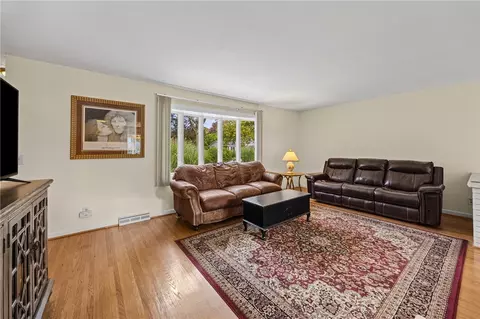 Living - 197 Willowen Dr, Irondequoit, NY 14609 photo 2 of 4