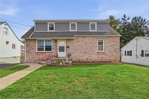 206 Myrtle Ave, Union, NY 13790