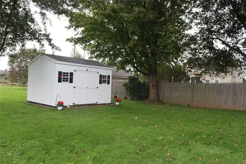Exterior - 10 Cold Spring Cir, Gates, NY 14624 photo 4 of 5