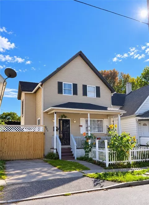 371 Weaver St, Rochester, NY 14621