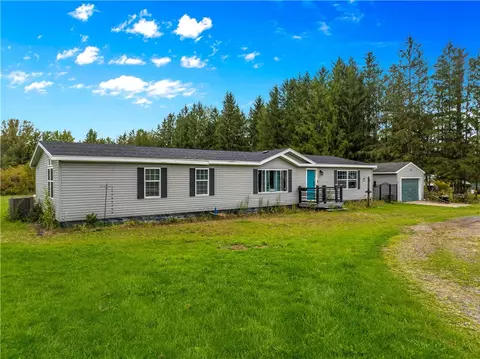 2169 Kellogg Rd, Lysander, NY 13027 photo 3
