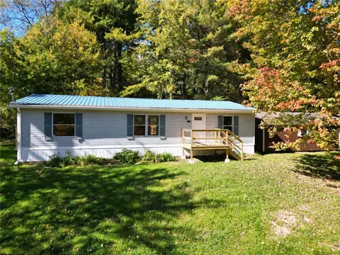9075 Stateline Rd, Lindley, NY 14858