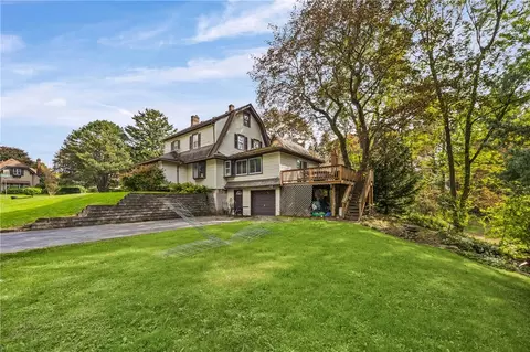 Exterior - 129 Frankland Rd, Irondequoit, NY 14617 photo 8 of 10