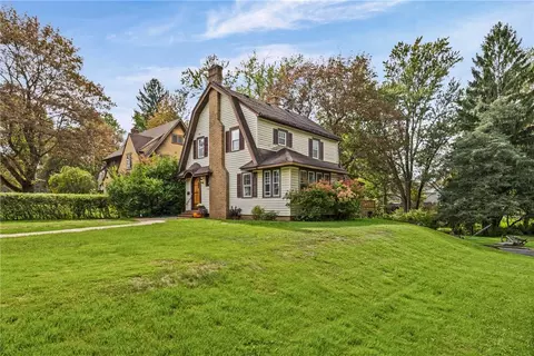 Exterior - 129 Frankland Rd, Irondequoit, NY 14617 photo 3 of 10
