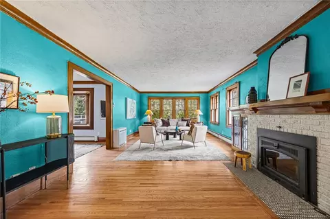 Living - 129 Frankland Rd, Irondequoit, NY 14617 photo 2 of 11