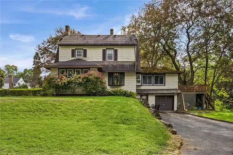 Exterior - 129 Frankland Rd, Irondequoit, NY 14617 photo 7 of 10