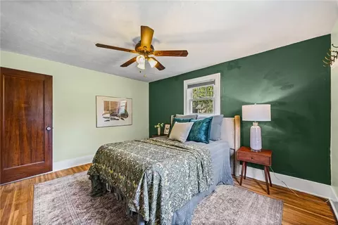 Bedroom - 129 Frankland Rd, Irondequoit, NY 14617 photo 3 of 6