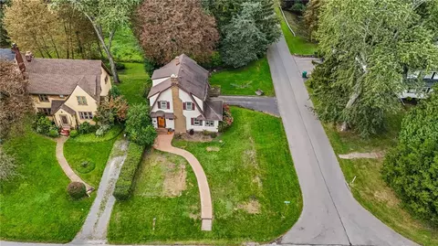 View/Area - 129 Frankland Rd, Irondequoit, NY 14617 photo 2 of 3