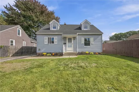231 Tait Ave, Greece, NY 14616