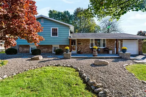 88 Sonnet Dr, Greece, NY 14626