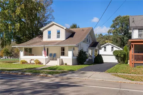 137 N Main St, Wirt, NY 14715