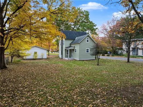 Exterior - 250 Mcmaster St, Bath, NY 14810 photo 5 of 5