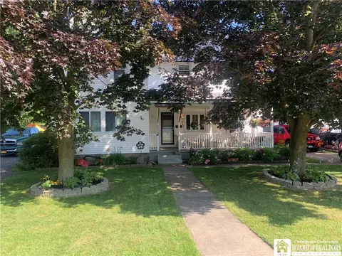 285 W Main St, Pomfret, NY 14063