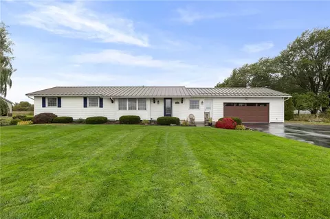 2461 Sweden Walker Rd, Brockport, NY 14420