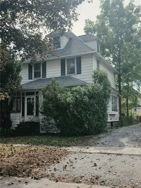 39 Cook St, Rochester, NY 14620