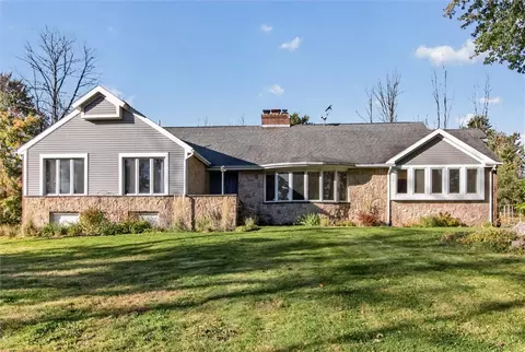 4717 Farnsworth Rd, Marion, NY 14505