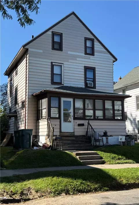 7 Marigold St, Rochester, NY 14615