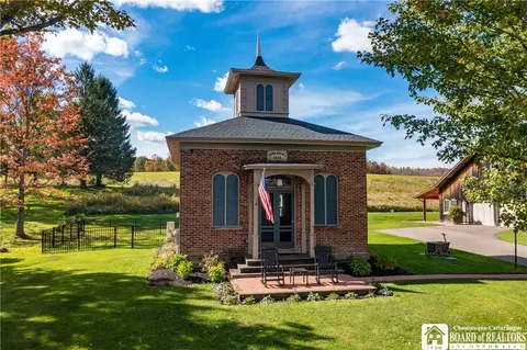2753 Erickson Rd, North Harmony, NY 14710
