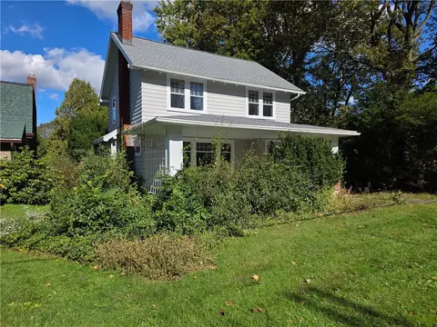 334 Fairport Rd, East Rochester, NY 14445
