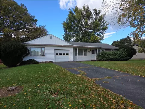 33 S Wheaton Rd, Horseheads, NY 14845