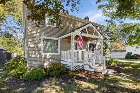 Exterior - 92 Filon Ave, Irondequoit, NY 14622 photo 3 of 5