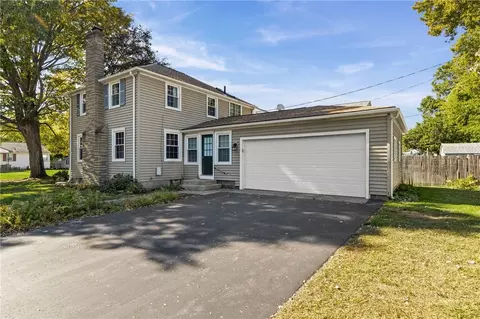 Exterior - 92 Filon Ave, Irondequoit, NY 14622 photo 2 of 5