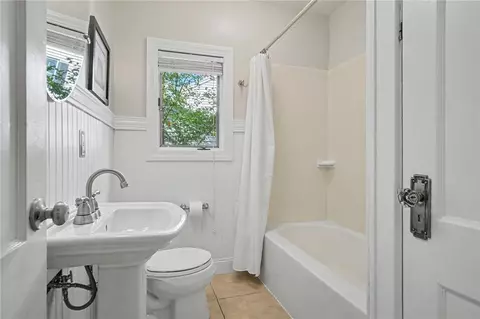 Bath - 285 Thomas Ave, Irondequoit, NY 14617 photo 1 of 2