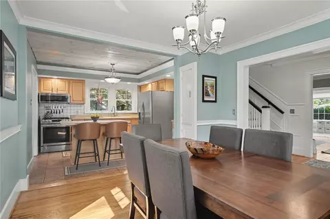 Dining - 285 Thomas Ave, Irondequoit, NY 14617 photo 4 of 4