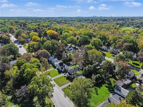 View/Area - 285 Thomas Ave, Irondequoit, NY 14617 photo 3 of 5