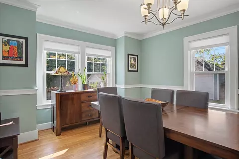 Dining - 285 Thomas Ave, Irondequoit, NY 14617 photo 2 of 4