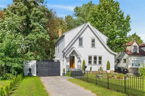 374 Stone Rd, Greece, NY 14616