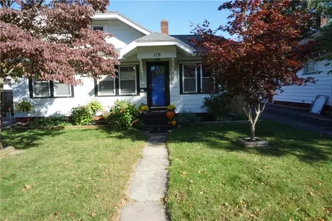 179 Estall Rd, Greece, NY 14616