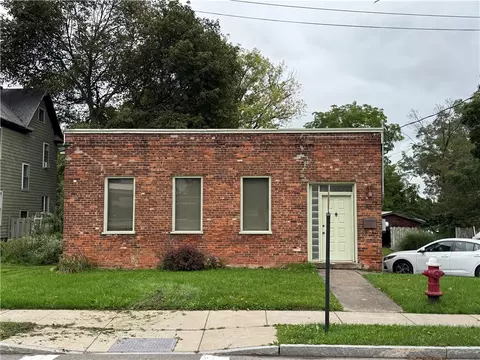 51 West St, Geneva, NY 14456