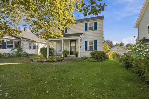 83 Dorsey Rd, Greece, NY 14616