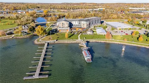 205 W Lakeshore Dr #516, Canandaigua, NY 14424