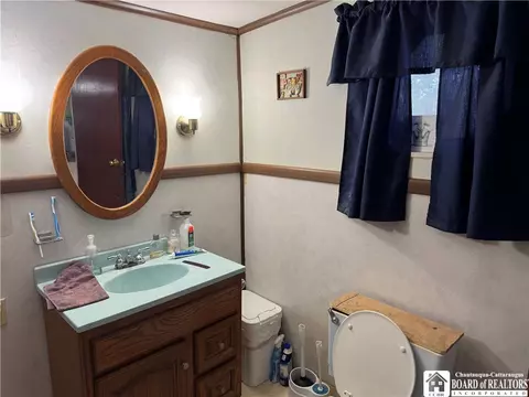 Bath - 12523 Torrence Rd, Randolph, NY 14772 photo 2 of 3