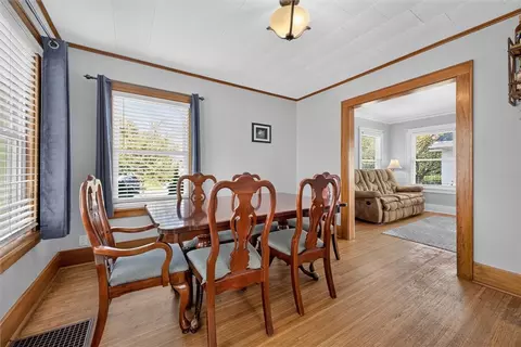 Dining - 51 Brockley Rd, Irondequoit, NY 14609 photo 2 of 4